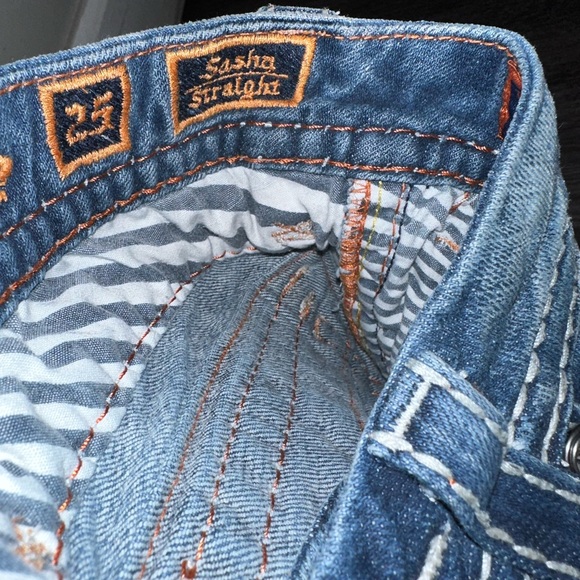 Authentic Rock Revival “Sasha” straight legged size 25 - Picture 2 of 6